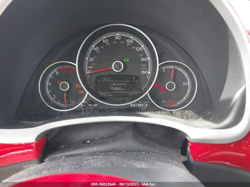 2018 VOLKSWAGEN BEETLE SE - 3VWJD7AT0JM709162