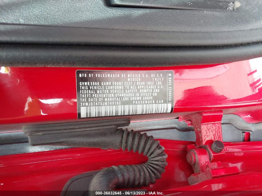 2018 VOLKSWAGEN BEETLE SE - 3VWJD7AT0JM709162