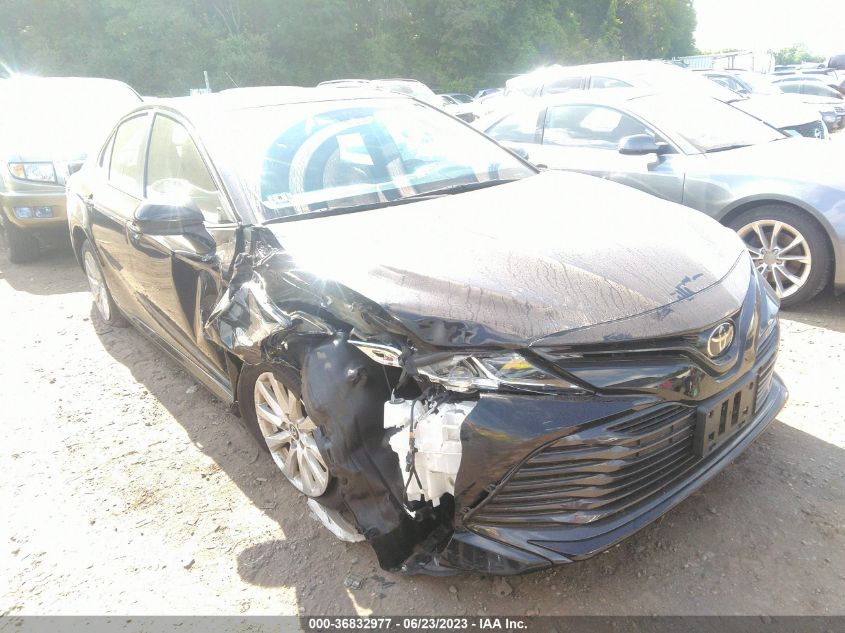 2018 TOYOTA CAMRY LE/SE/XLE/L - 4T1B11HK7JU643615
