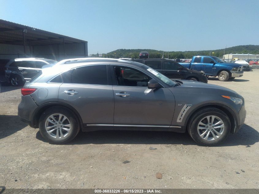 2014 INFINITI QX70 JN8CS1MU1EM450285