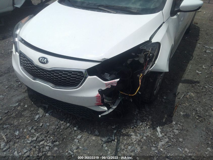 2016 KIA FORTE LX - KNAFK4A63G5460696