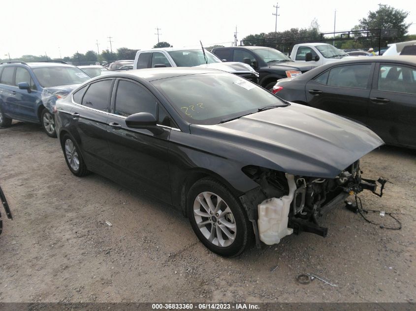 3FA6P0HD9LR187889 Ford Fusion SE