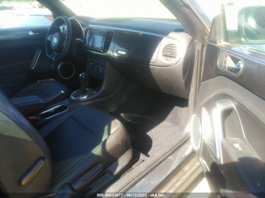 2013 VOLKSWAGEN BEETLE CONVERTIBLE 2.5L W/TECH 3VW5P7AT3DM812461