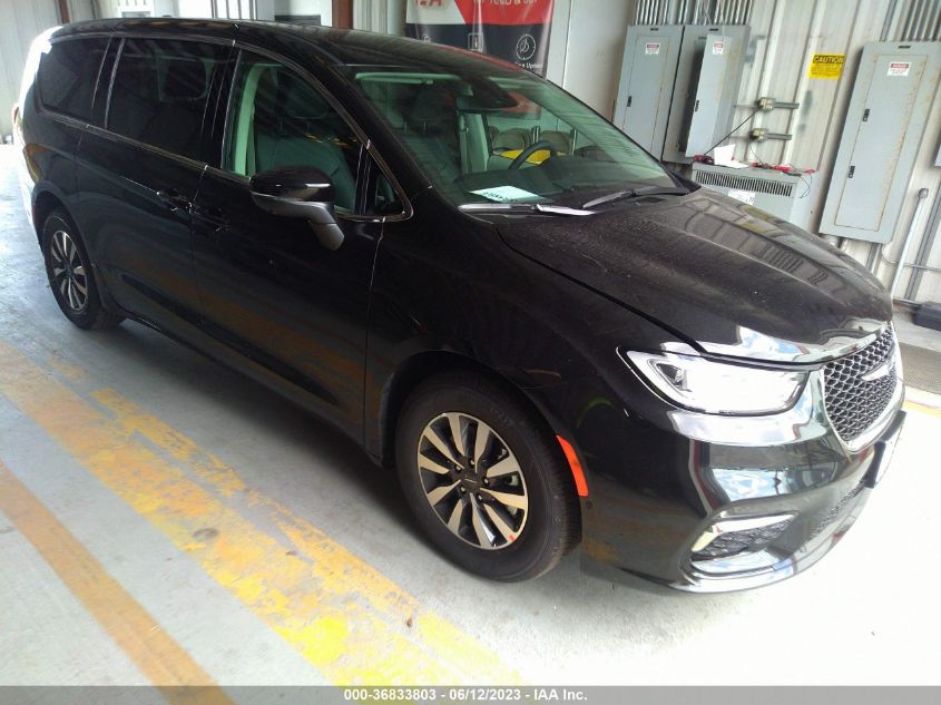 2023 CHRYSLER PACIFICA HYBRID TOURING L - 2C4RC1L76PR556004