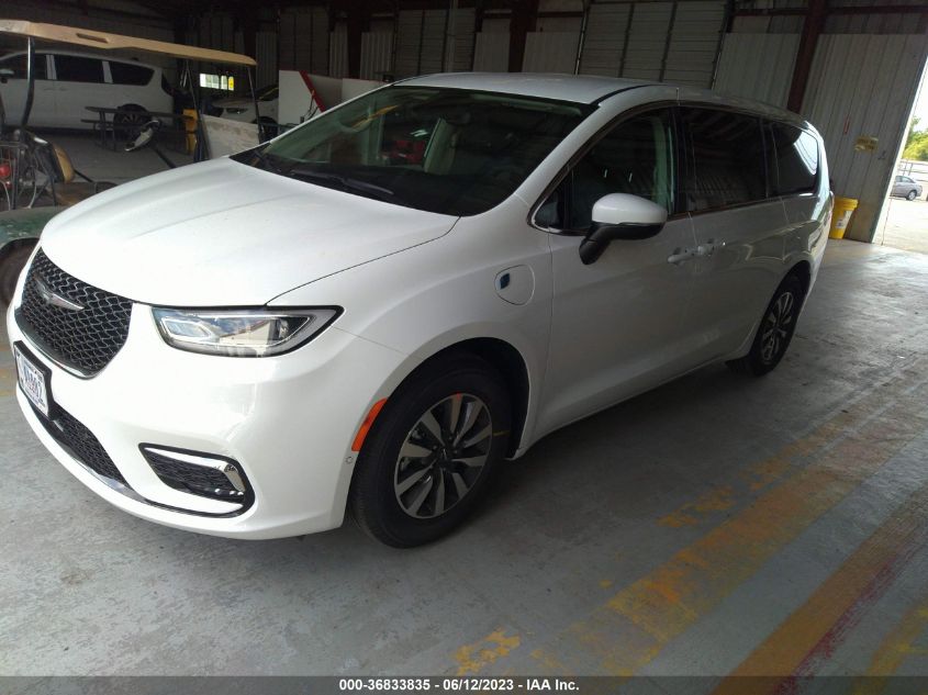 2023 CHRYSLER PACIFICA HYBRID TOURING L - 2C4RC1L76PR579945