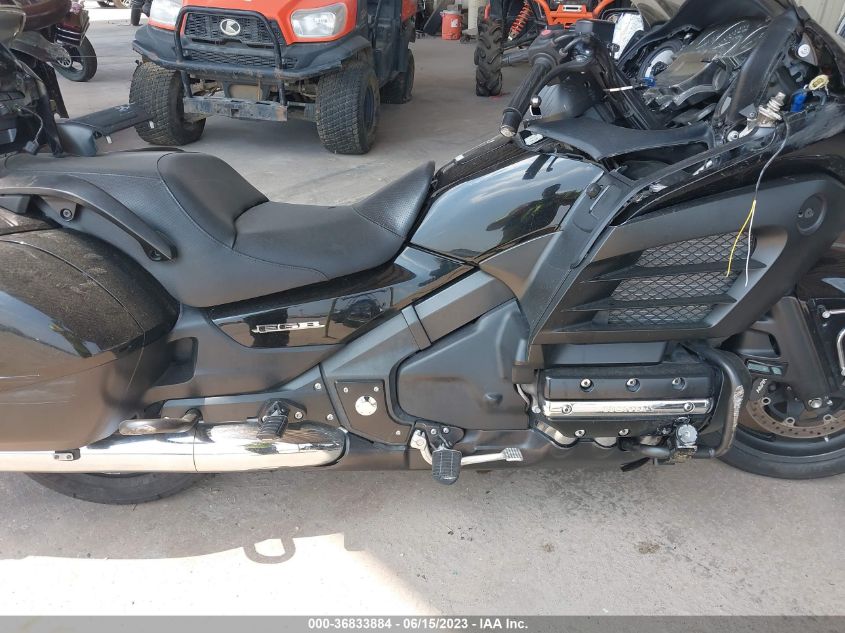 2013 HONDA GL1800 B - JH2SC6816DK001008