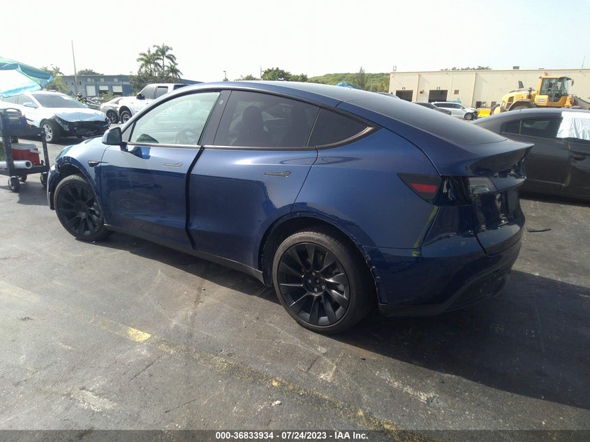 VIN 7SAYGDEE1NF431260 2022 TESLA MODEL Y LONG RANGE