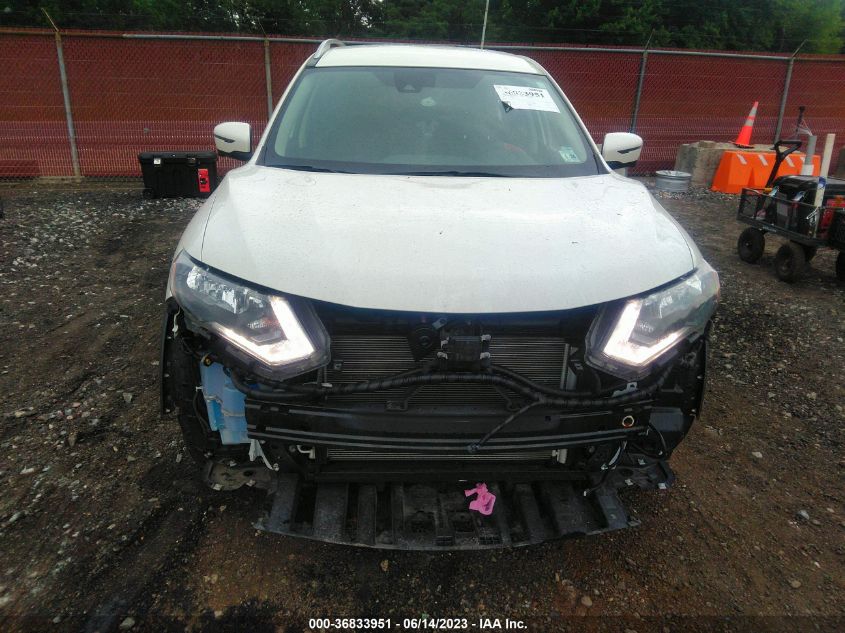 2019 NISSAN ROGUE SV - JN8AT2MV4KW395012