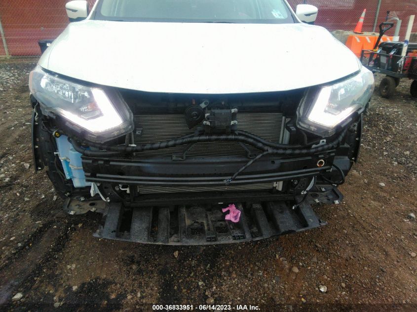 2019 NISSAN ROGUE SV - JN8AT2MV4KW395012