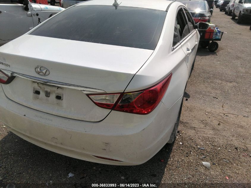 2013 HYUNDAI SONATA GLS - 5NPEB4AC5DH672029