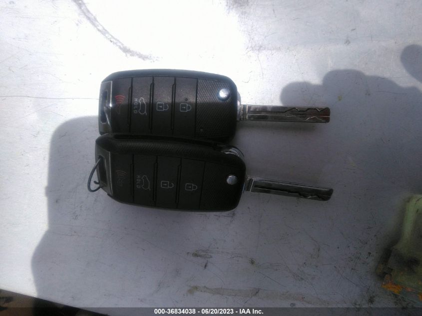 2015 KIA SOUL BASE - KNDJN2A20F7813386