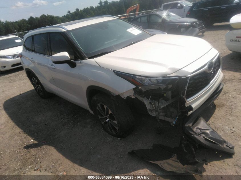 2020 TOYOTA HIGHLANDER XLE - 5TDGZRAH7LS501210