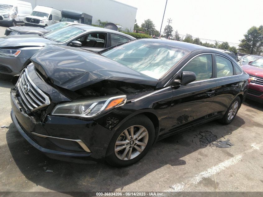 2017 HYUNDAI SONATA SE - 5NPE24AF3HH449617