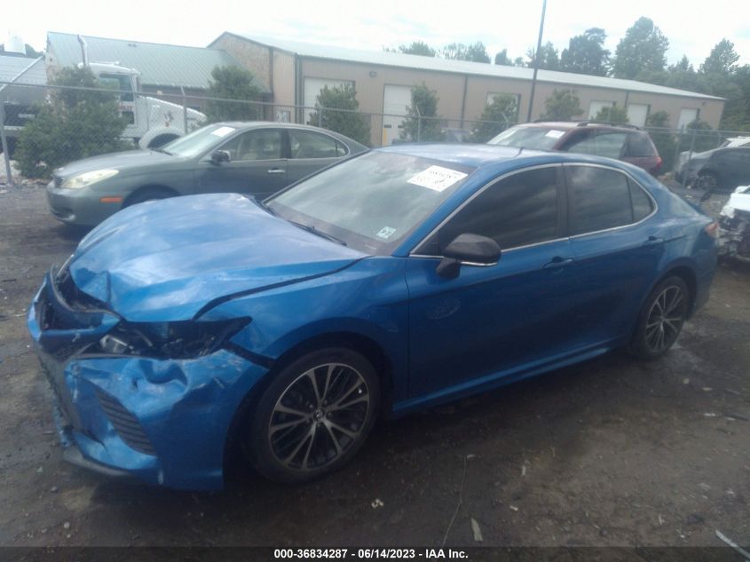 2018 TOYOTA CAMRY LE/SE/XLE/L - 4T1B11HK0JU111686