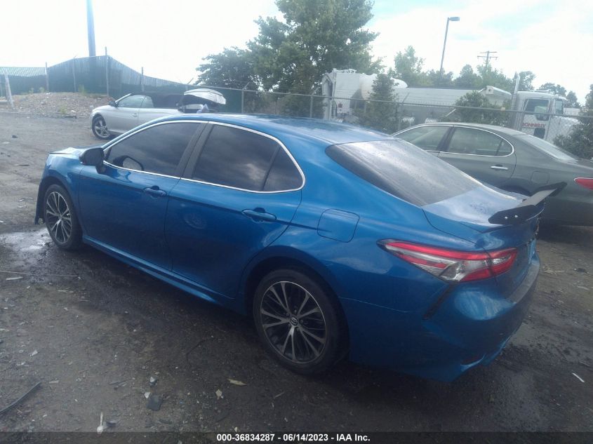 2018 TOYOTA CAMRY LE/SE/XLE/L - 4T1B11HK0JU111686