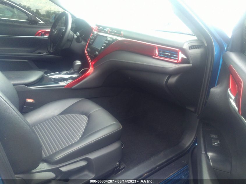 2018 TOYOTA CAMRY LE/SE/XLE/L - 4T1B11HK0JU111686