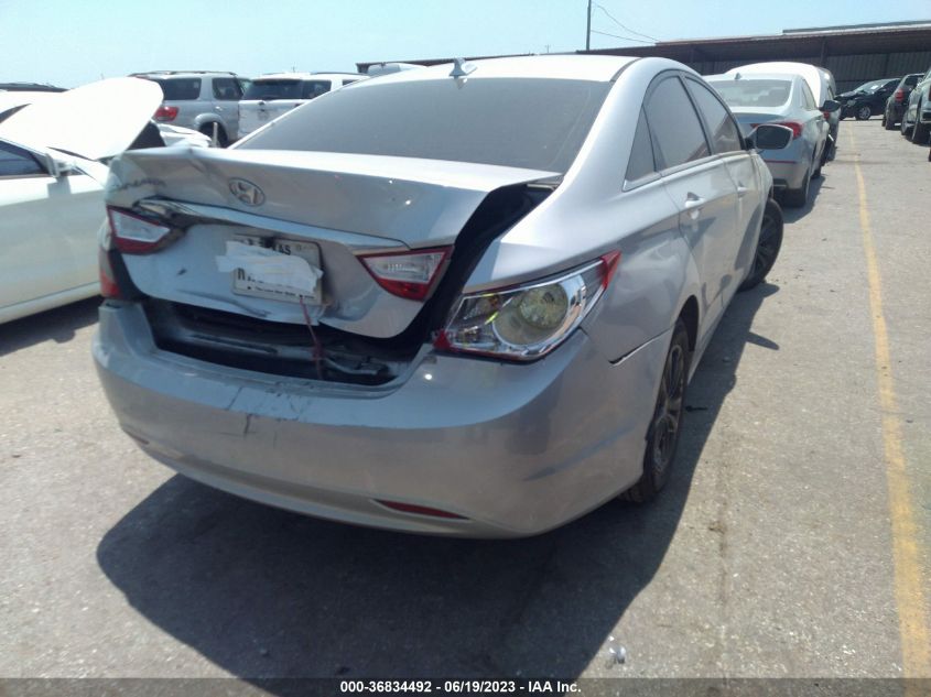 2013 HYUNDAI SONATA GLS - 5NPEB4AC0DH673556