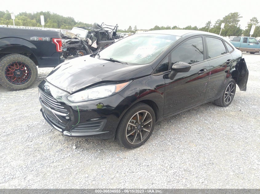 VIN 3FADP4BJ0KM110157 2019 FORD FIESTA SE