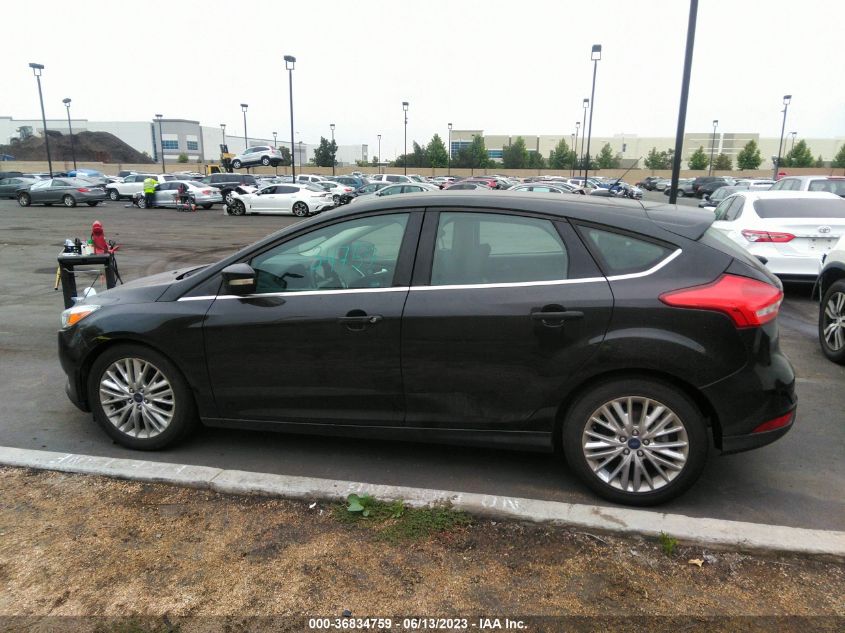 2015 FORD FOCUS TITANIUM - 1FADP3N27FL324391