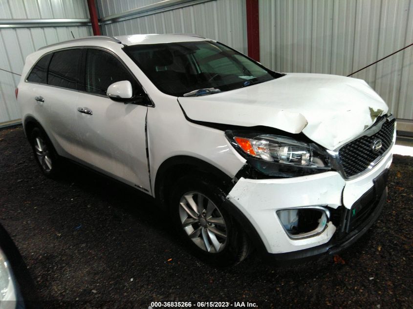 2016 KIA SORENTO LX - 5XYPGDA52GG108426