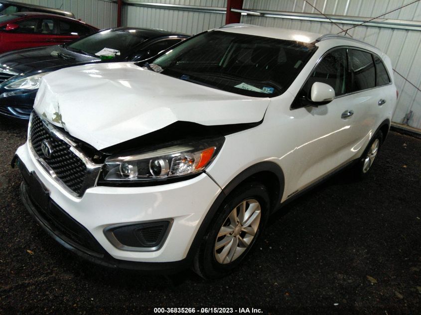 2016 KIA SORENTO LX - 5XYPGDA52GG108426