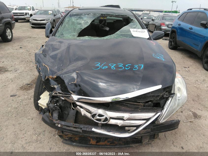 2013 HYUNDAI SONATA SE - 5NPEC4AC3DH737389