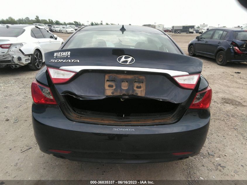 2013 HYUNDAI SONATA SE - 5NPEC4AC3DH737389