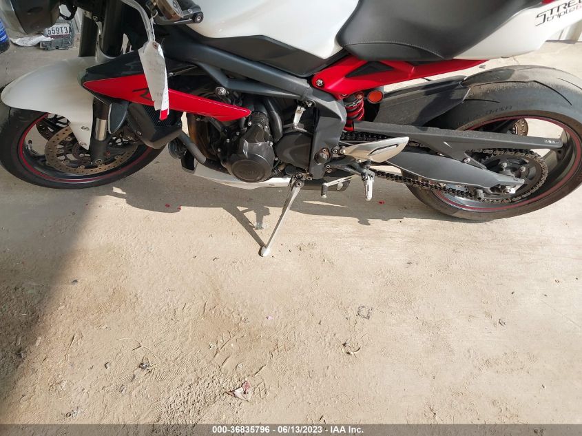 2015 TRIUMPH MOTORCYCLE STREET TRIPLE R SMTL03NE9FT676006