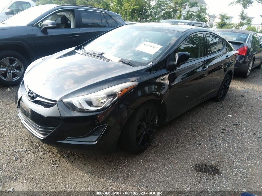 2016 HYUNDAI ELANTRA SE - 5NPDH4AE9GH713472