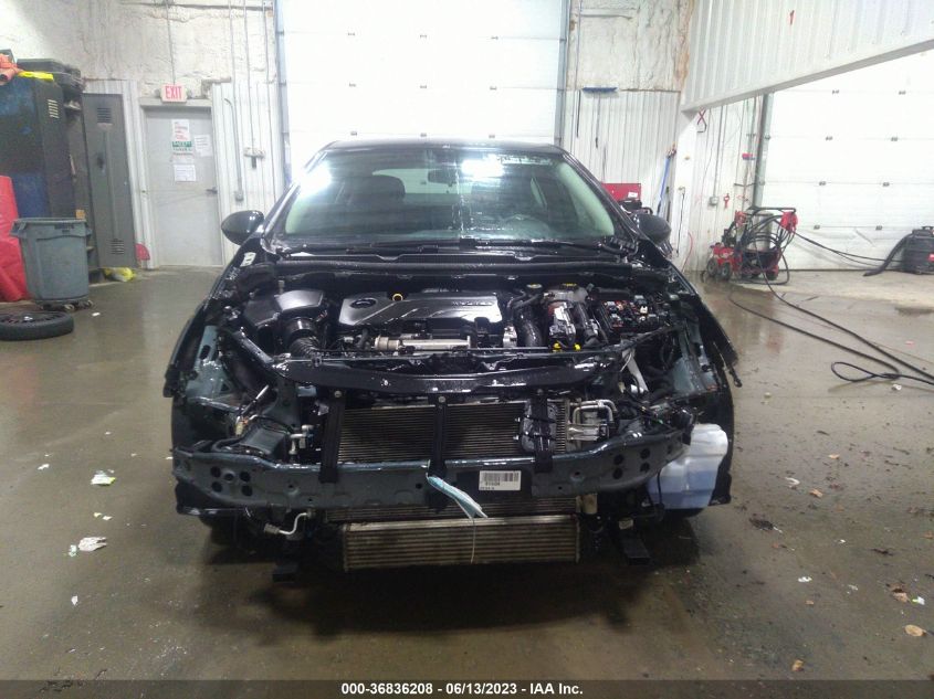 2018 CHEVROLET CRUZE LT - 1G1BE5SM8J7164136
