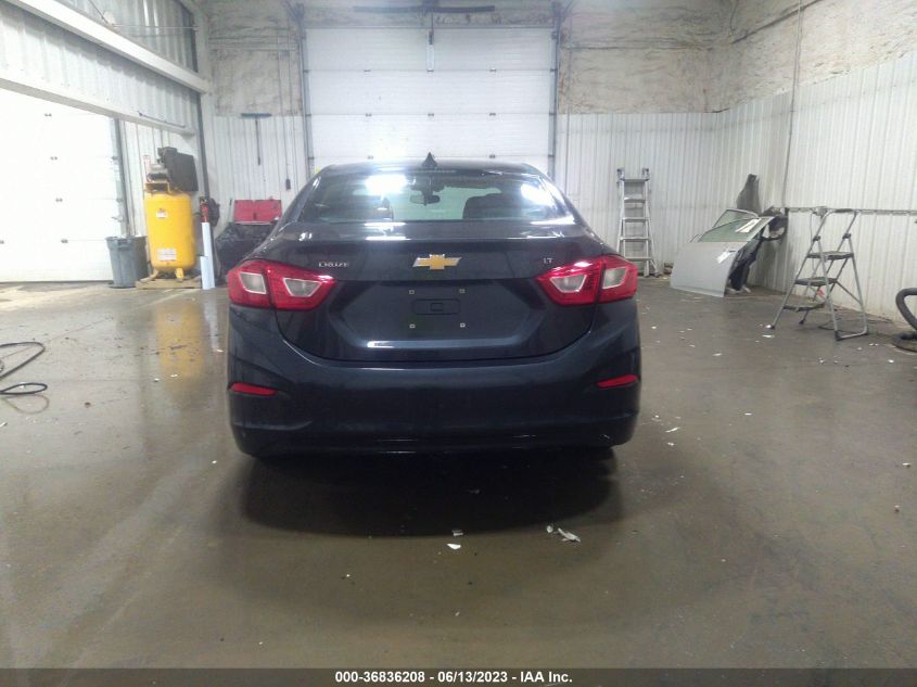 2018 CHEVROLET CRUZE LT - 1G1BE5SM8J7164136