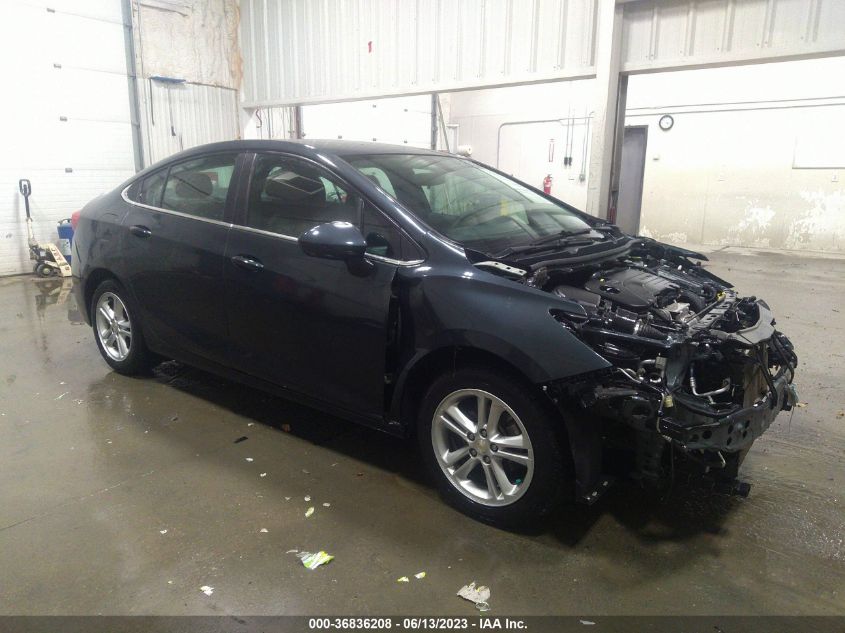 2018 CHEVROLET CRUZE LT - 1G1BE5SM8J7164136