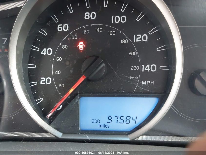 2015 TOYOTA RAV4 LE - JTMBFREV9FD104312