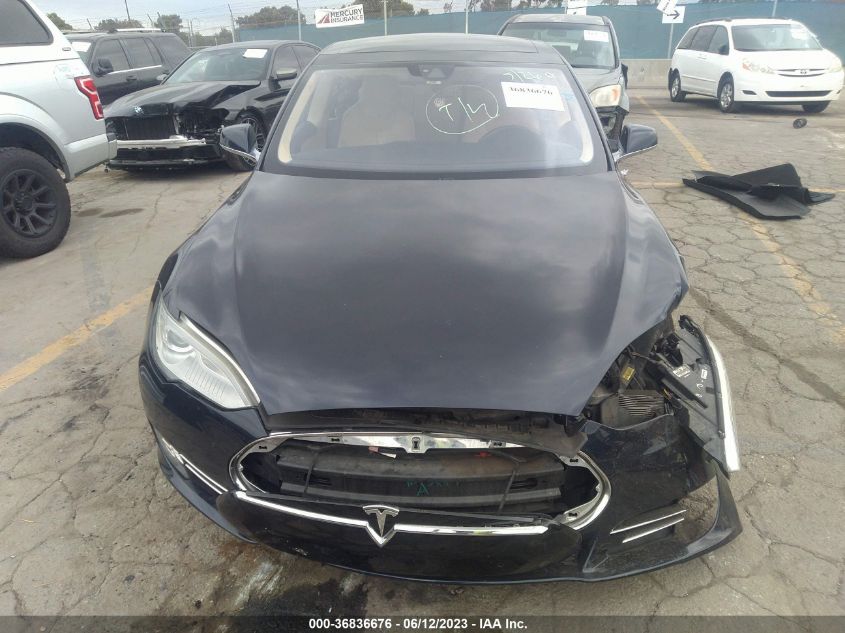 2014 TESLA MODEL S 60 KWH BATTERY/P85 - 5YJSA1H19EFT56394