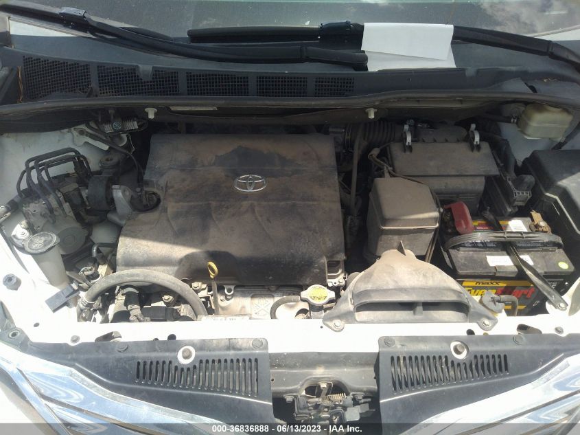 2015 TOYOTA SIENNA LE - 5TDKK3DC8FS680812
