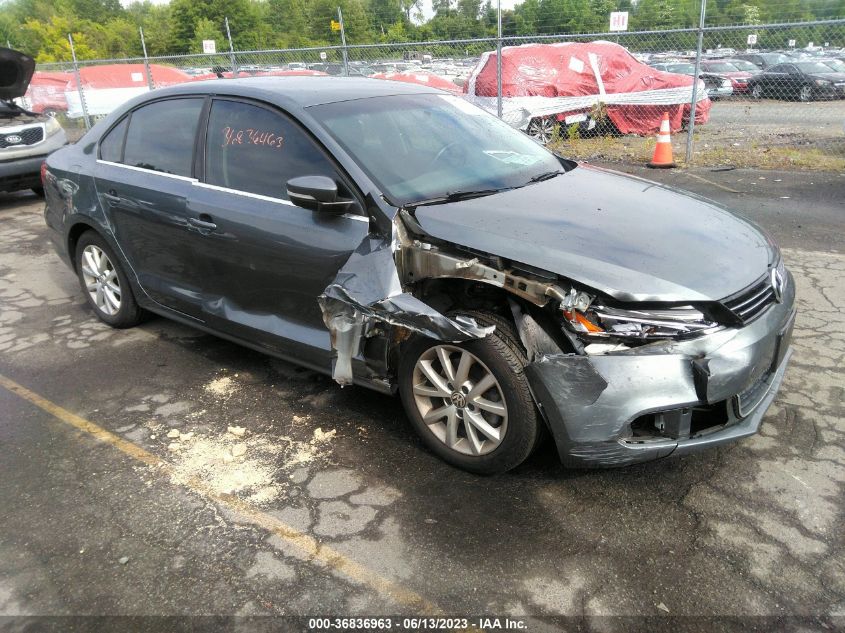 2014 VOLKSWAGEN JETTA SEDAN SE W/CONNECTIVITY - 3VWD07AJ4EM262509