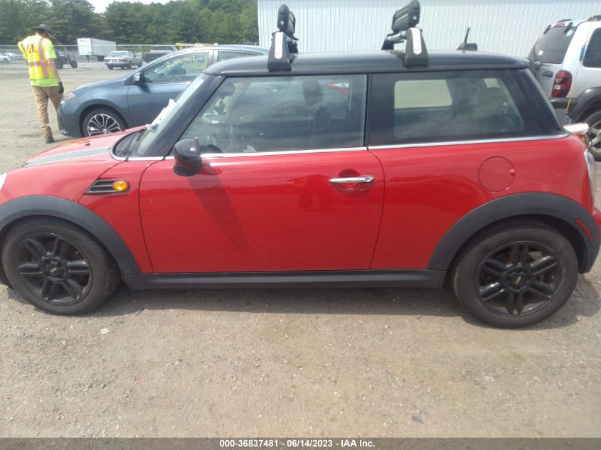 2013 MINI COOPER HARDTOP - WMWSU3C50DT690355