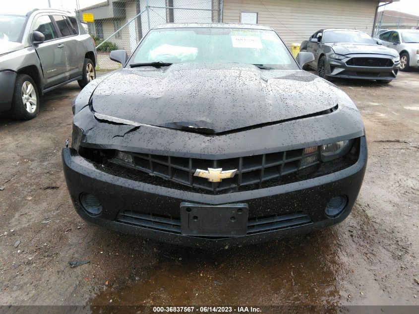 2013 CHEVROLET CAMARO LS - 2G1FE1E35D9140442