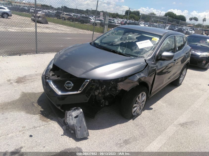 JN1BJ1AV6MW302520 Nissan Rogue Sport S 2