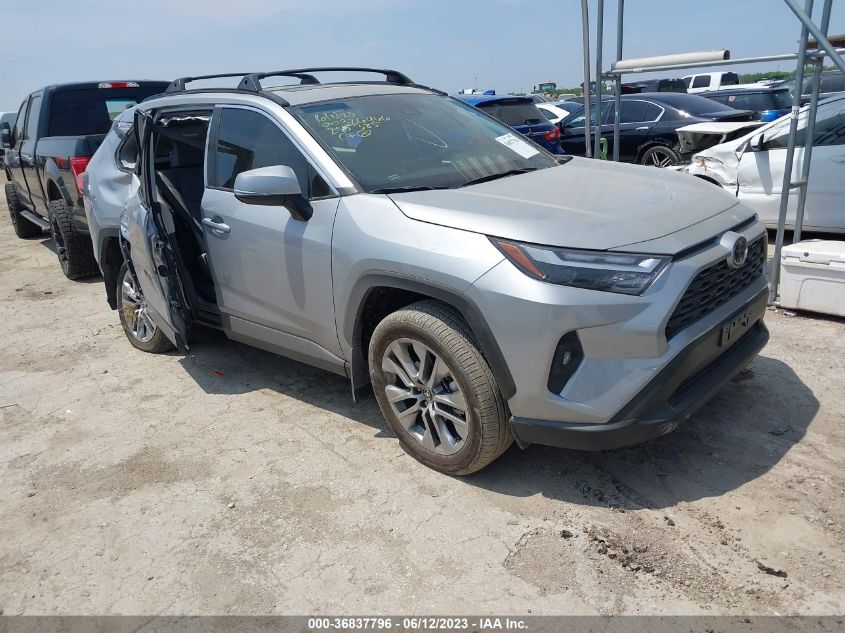 2T3C1RFV4PW255385 Toyota RAV4 XLE PREMIUM