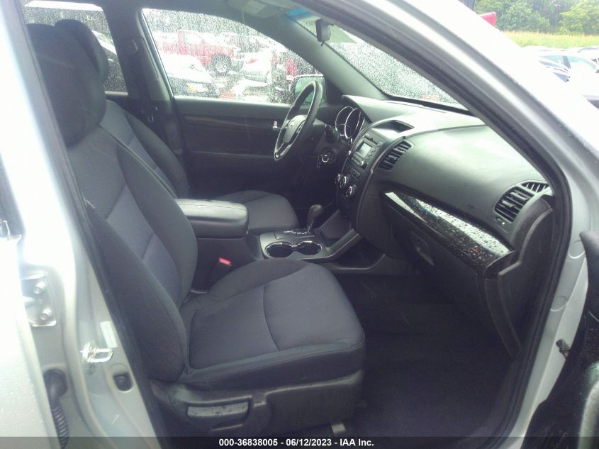 2013 KIA SORENTO LX - 5XYKT3A17DG312809