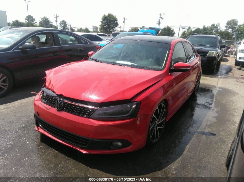 2013 VOLKSWAGEN JETTA SEDAN SE W/CONVENIENCE - 3VWDP7AJ1DM219627