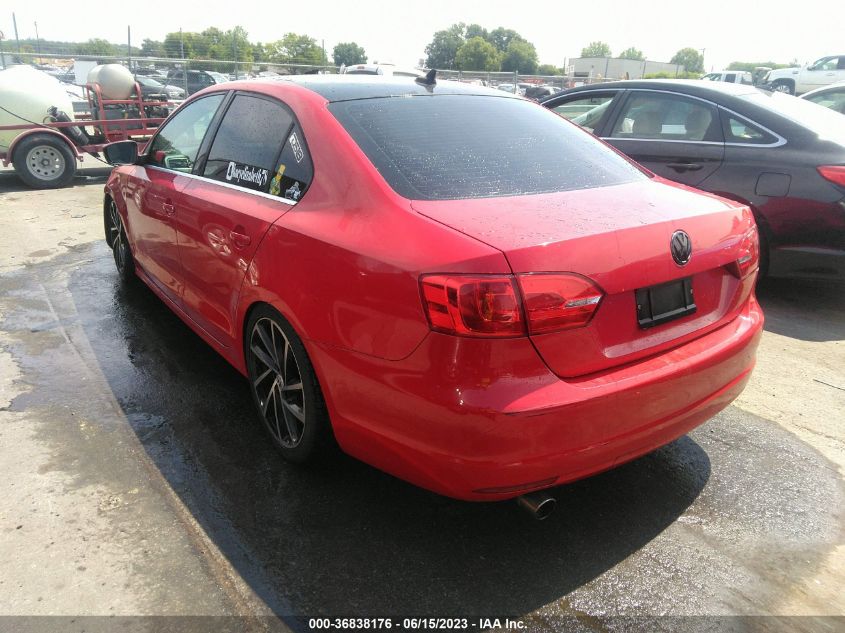 2013 VOLKSWAGEN JETTA SEDAN SE W/CONVENIENCE - 3VWDP7AJ1DM219627