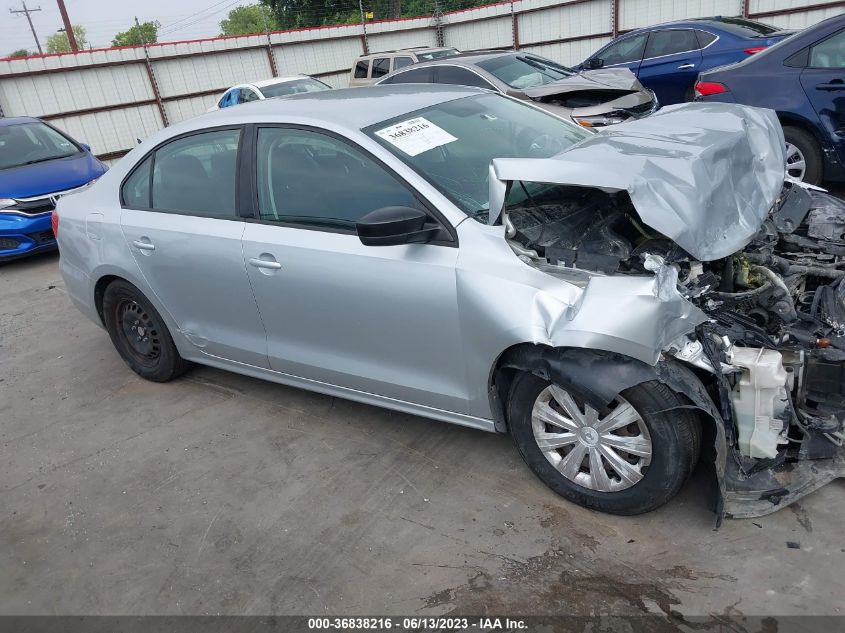 2014 VOLKSWAGEN JETTA SEDAN S - 3VW2K7AJ5EM218035