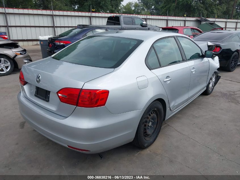 2014 VOLKSWAGEN JETTA SEDAN S - 3VW2K7AJ5EM218035