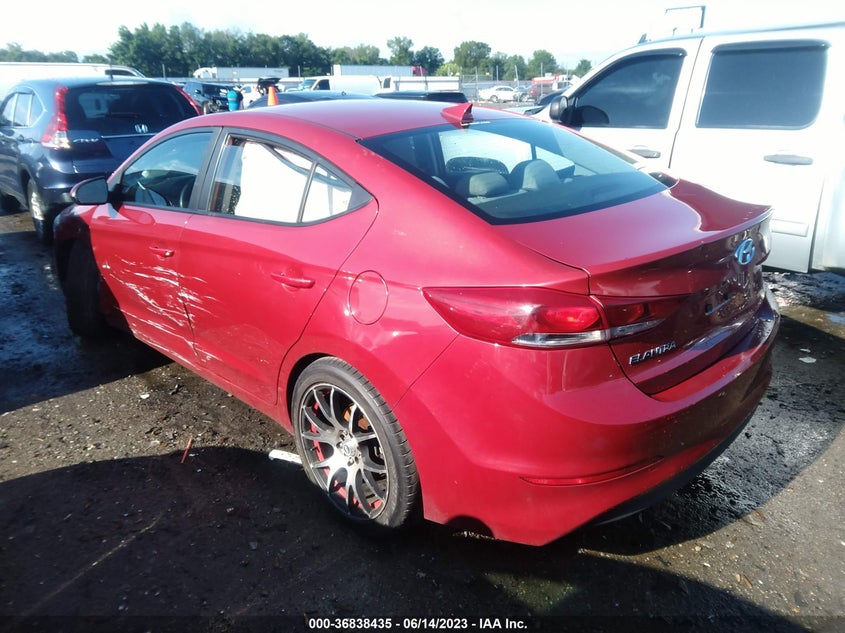 VIN 5NPD84LF3JH230167 2018 HYUNDAI ELANTRA SEL