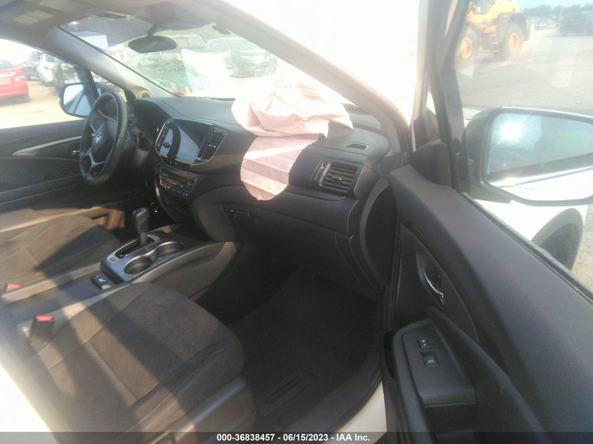 VIN 5FNYF6H3XKB016066 2019 HONDA PILOT EX