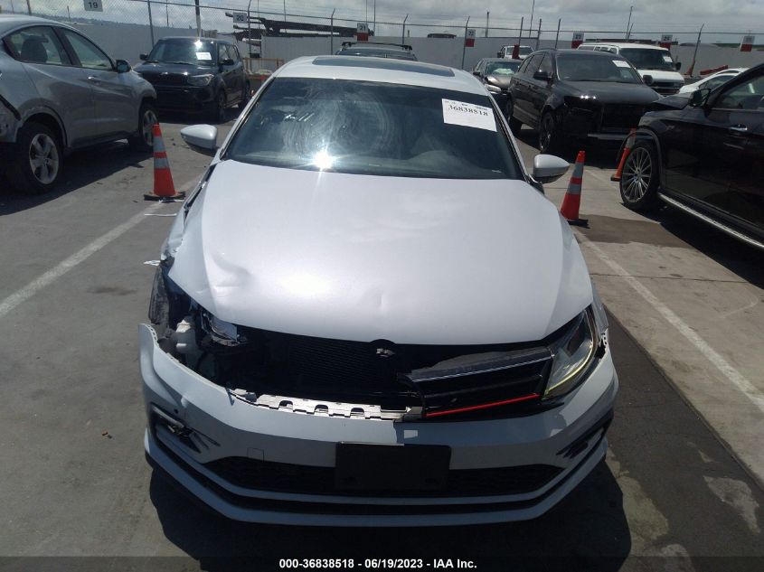 2018 VOLKSWAGEN JETTA 2.0T GLI - 3VW4T7AJ0JM252657