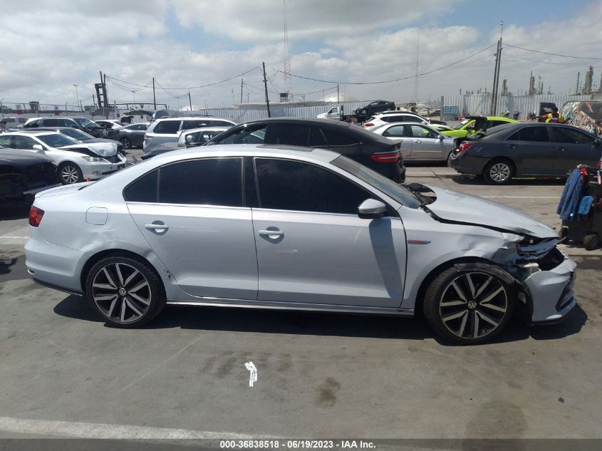 2018 VOLKSWAGEN JETTA 2.0T GLI - 3VW4T7AJ0JM252657