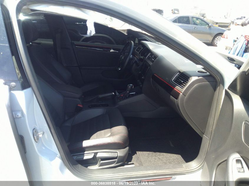 2018 VOLKSWAGEN JETTA 2.0T GLI - 3VW4T7AJ0JM252657